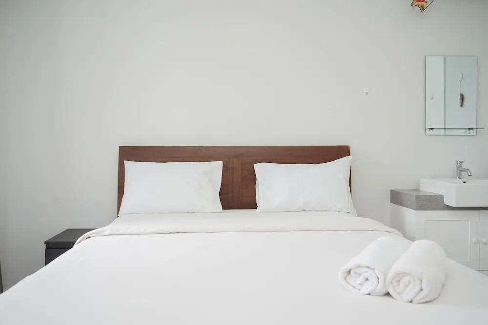 Nice and Elegant Studio at Paddington Heights Apartment