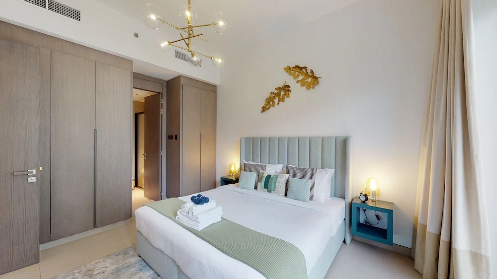 Euro Residences 206