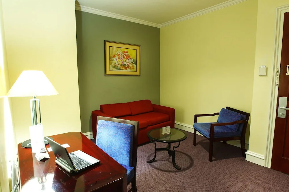 Horison Suites Surabaya
