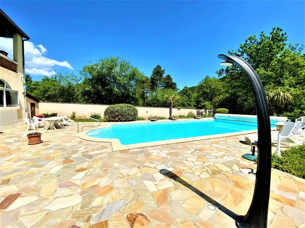 Gîte et chambre d'hôtes LE MERCOIRE, piscine chauffée et jacuzzi