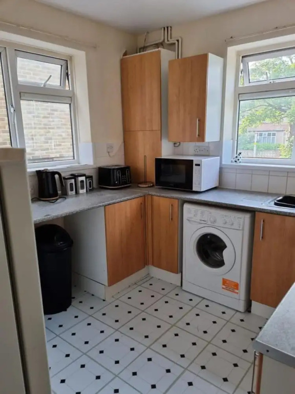 Captivating 2-bed Apartment in Belvedere