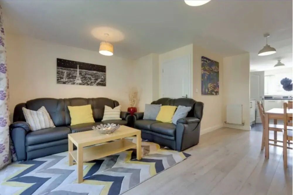 Modern Cambridge Home Business & Holiday Stays