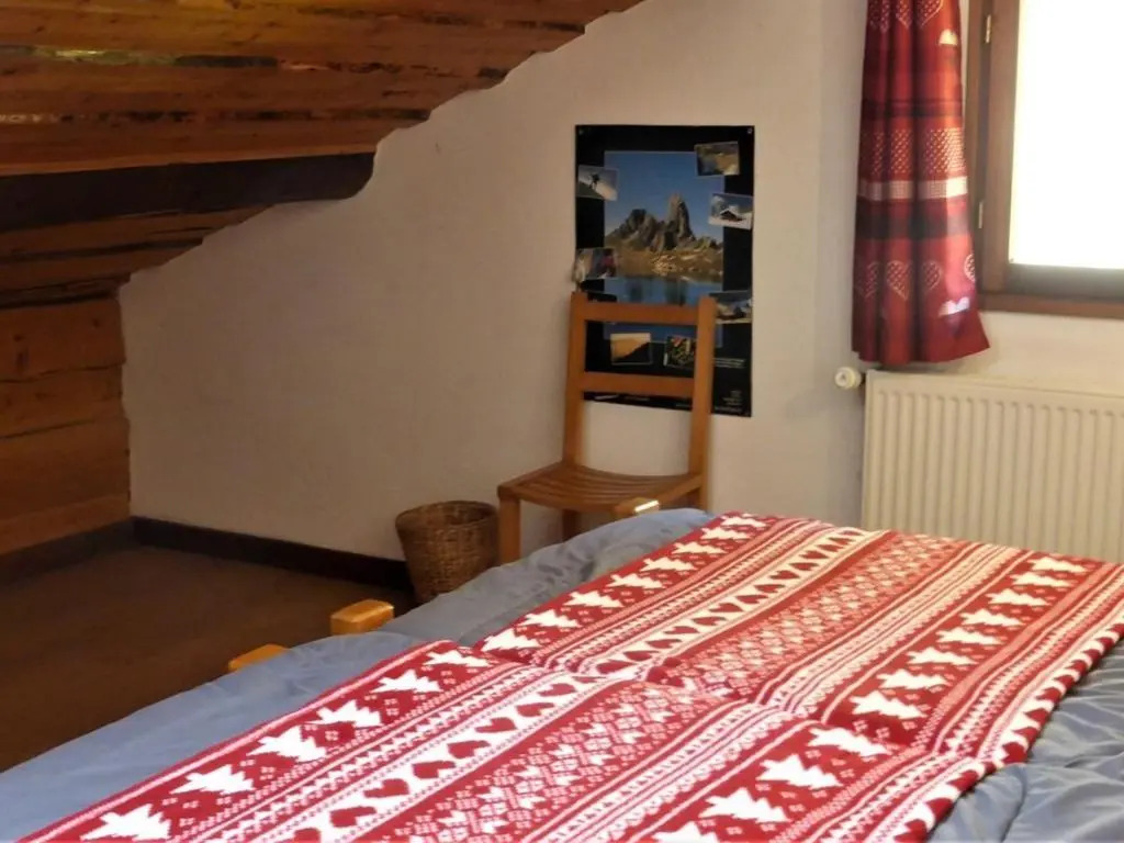Chalet à Arêches, 100m², 8 pers, 4 ch, Pied des Pistes, Cheminée, Terrasse, Wifi - FR-1-342-246
