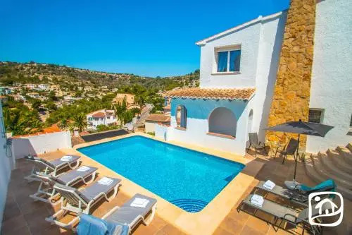 Villa Roc by Abahana Villas