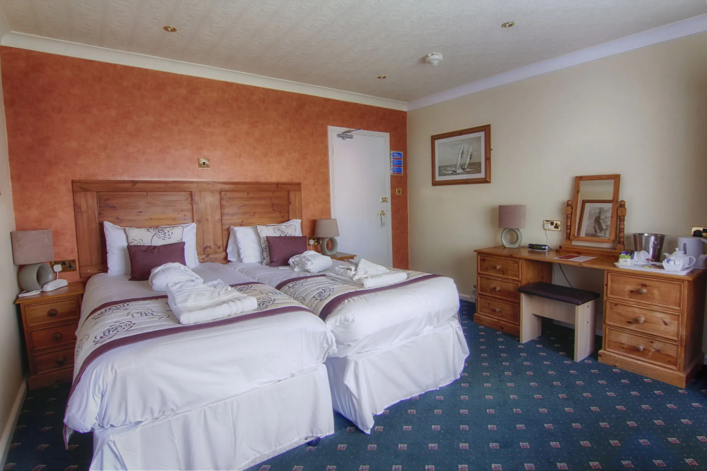 Melville Hall Hotel And Utopia Spa