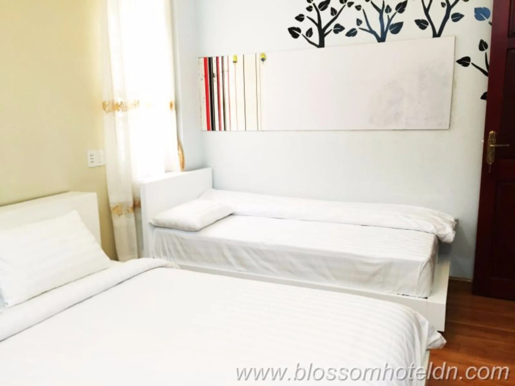 Blossom July Hotel