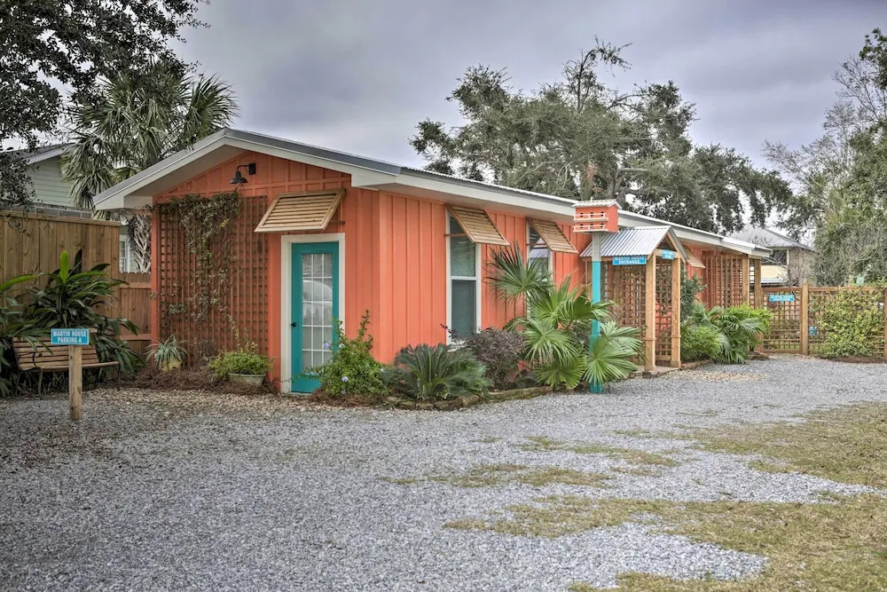 Walk to Beach From Chic Old Town Apartment w/ Yard