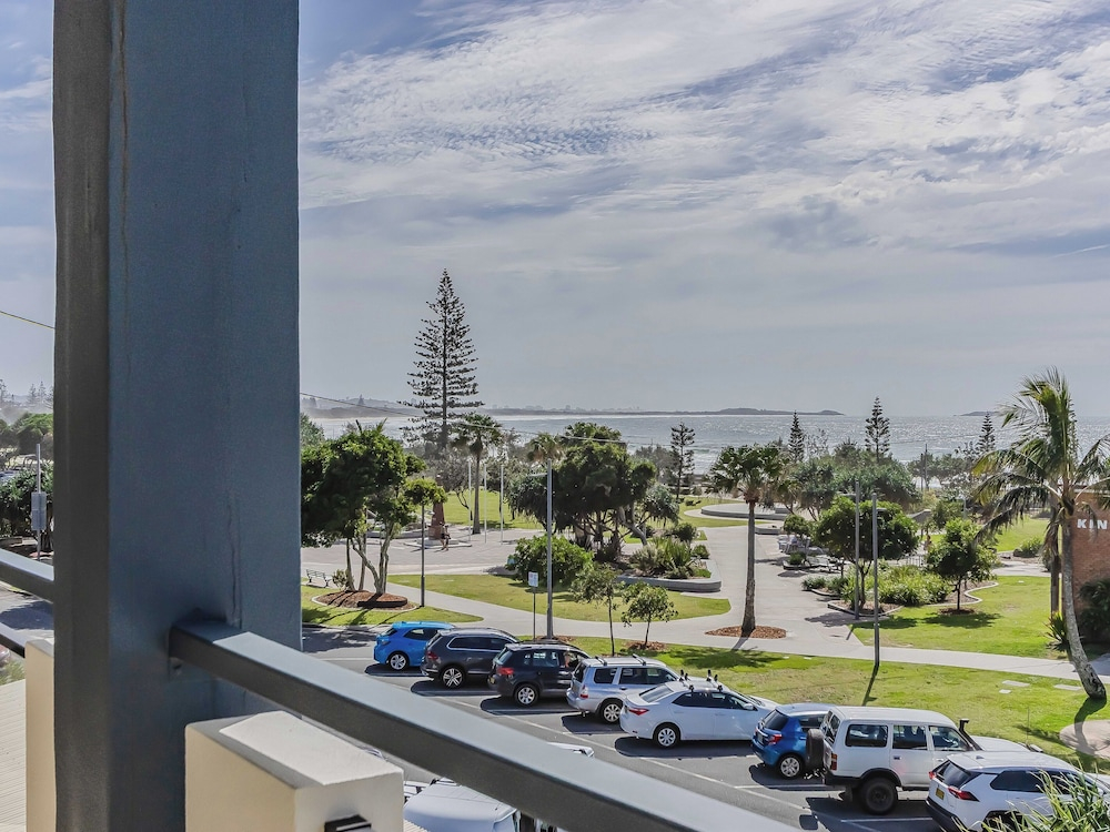 Paradiso Paradise 336 3BRM Oceanfront