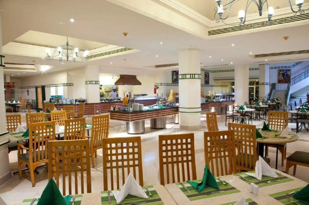 Coral Beach Resort Montazah
