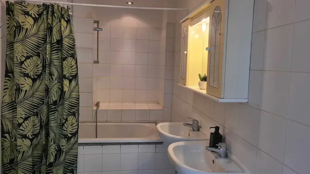 Comfortable 3BR Apartment Belvedere Area