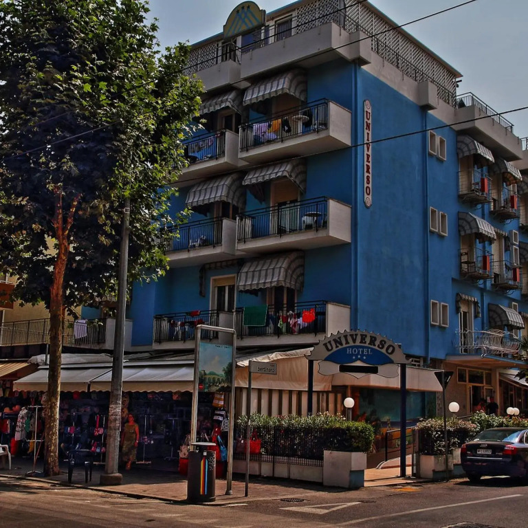 Hotel Universo