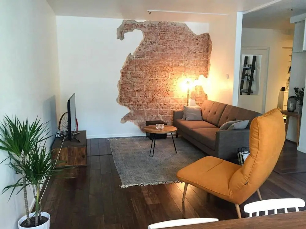 Spacious 2 BR Easy Check In, Free Wifi & Netflix