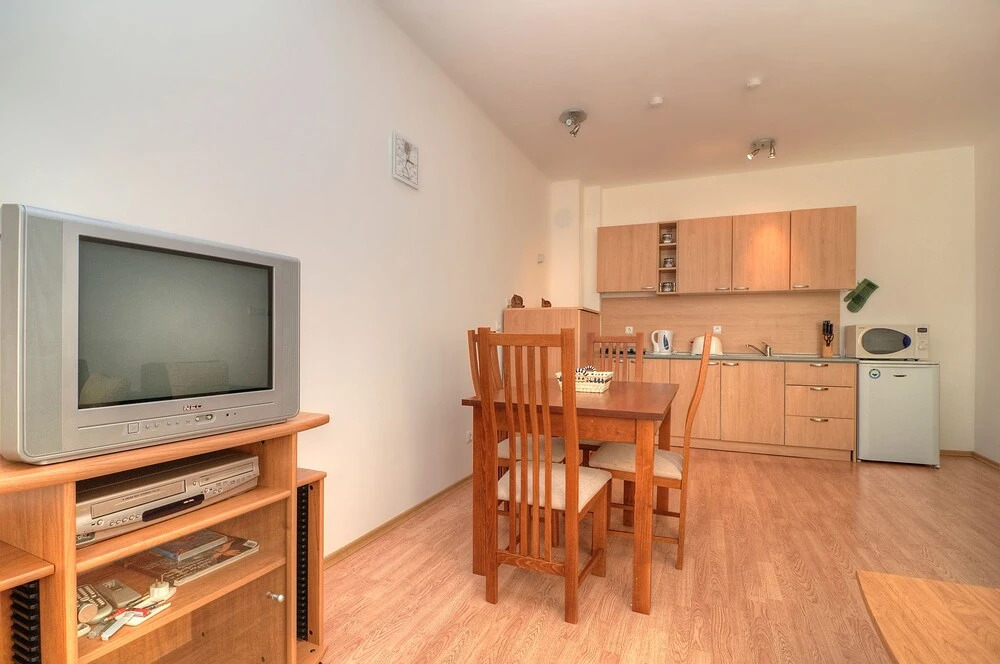 Oasis Suites Apartments and Studios