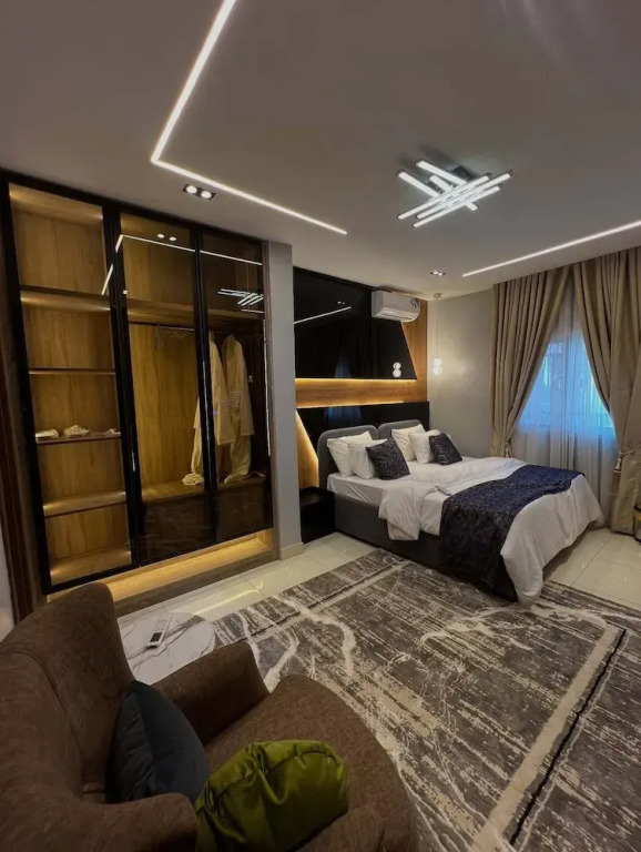 Metrohills Business Suites