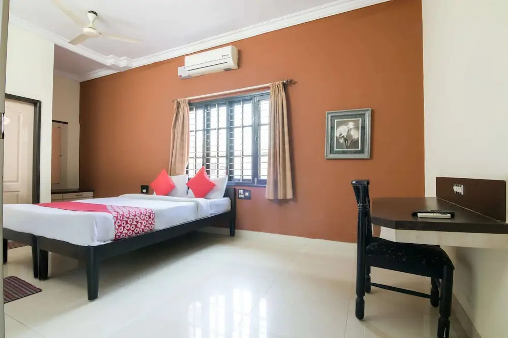 JK Residency By OYO Rooms