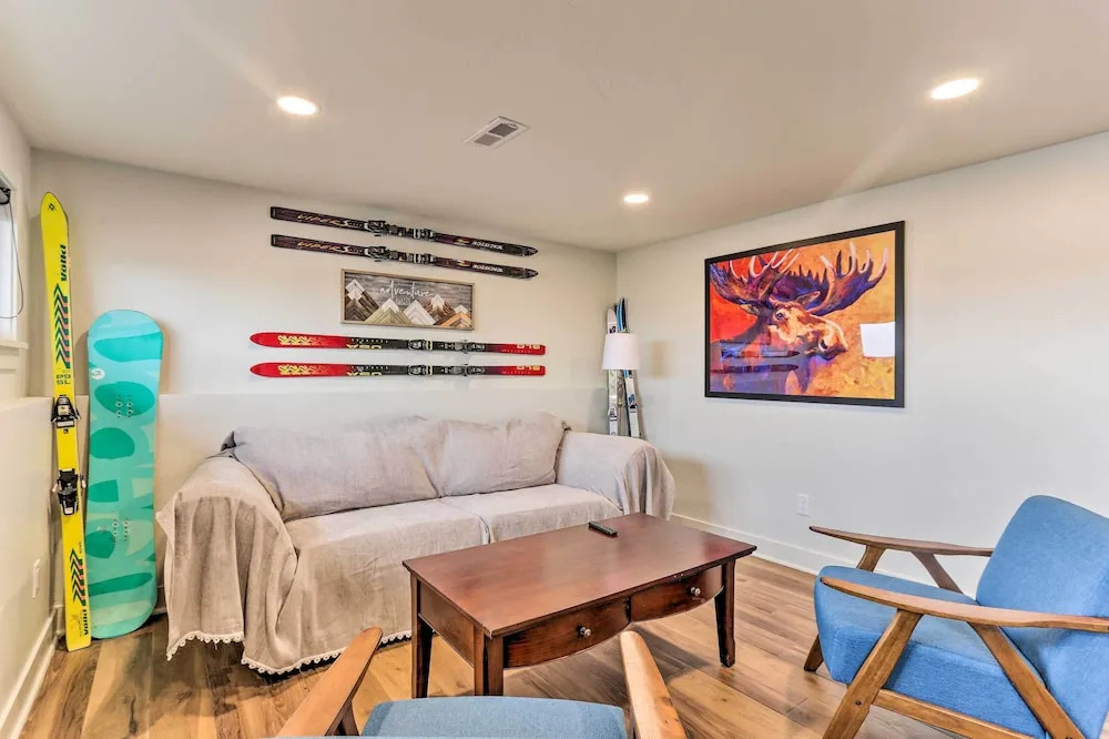 2 Mi to Dtwn Castle Rock: Home w/ Furnished Patio