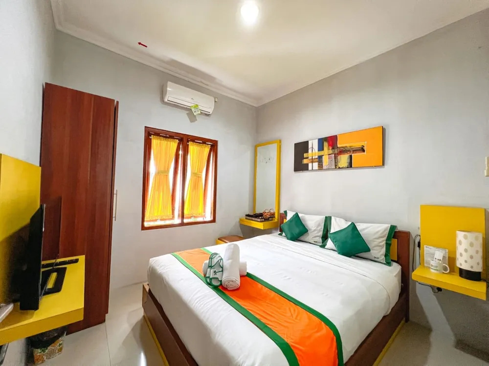 Homestay Syariah Ambarukmo Plaza by Simply Homy