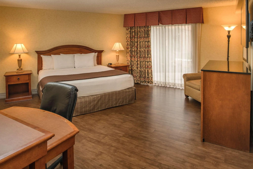 Red Lion Hotel Pasco Airport & Conference Center