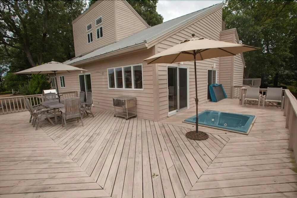 Sail Away 3 Bedrooms 2.5 Bathrooms Home
