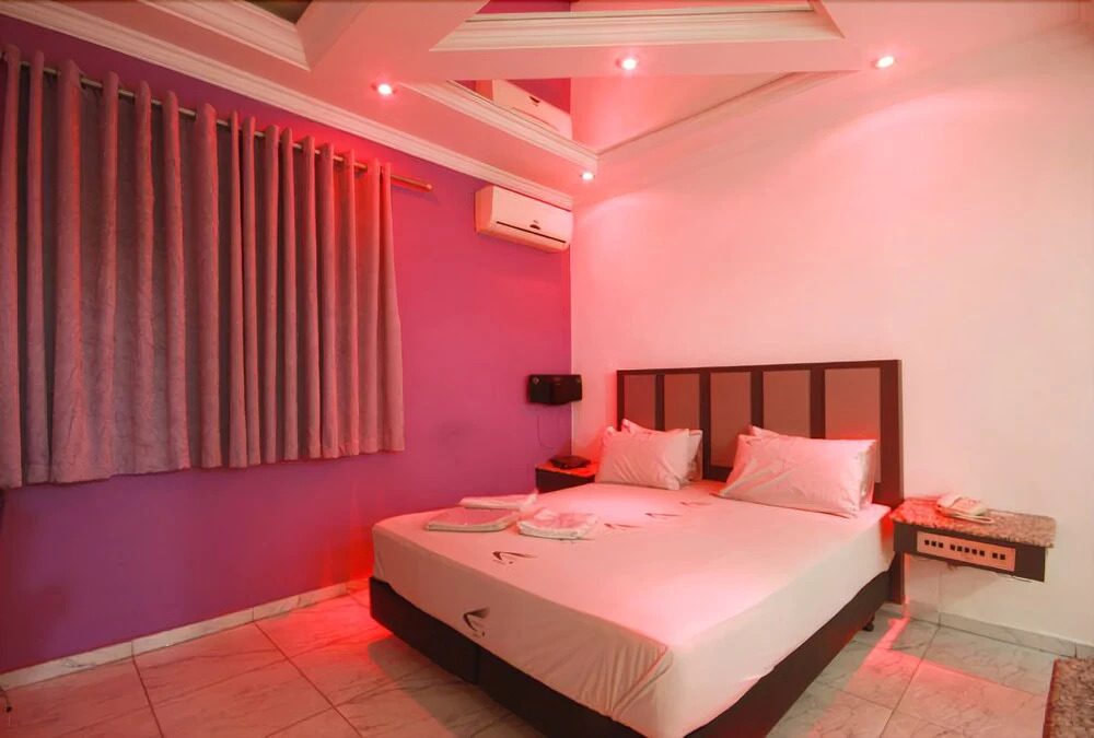 Virtual Motel - Adults Only