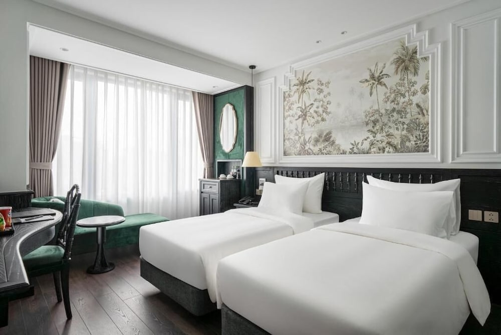Luxe Paradise Suites Hotel & Spa