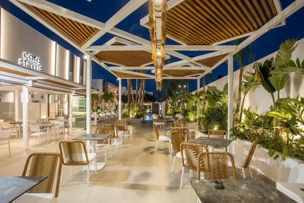 CasaStavris - Aparts & Pool Suites