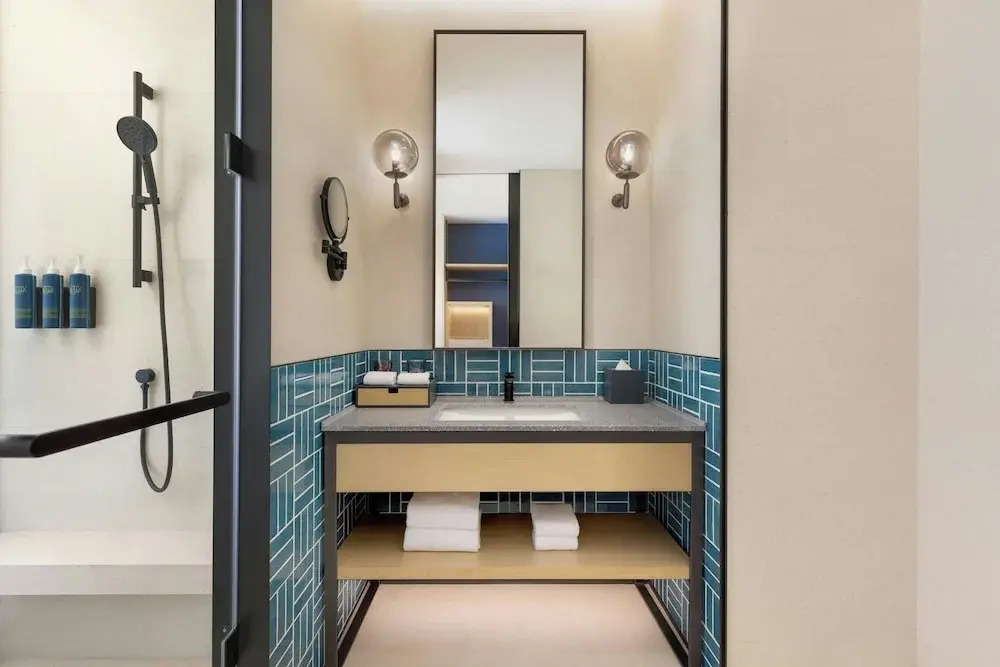 Four Points by Sheraton Guangzhou Bai’e Tan
