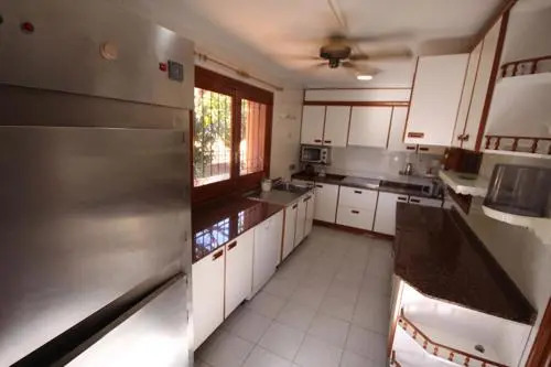 Chalet grandes dimensiones porche. jardin y bbq R Vientos
