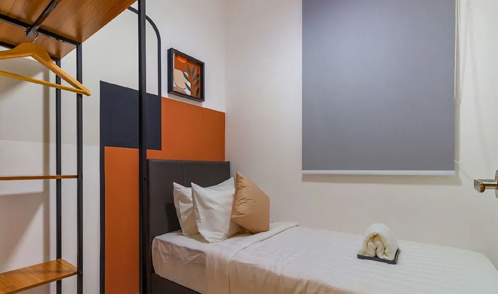 Neu Suites Residence, Embassy Row