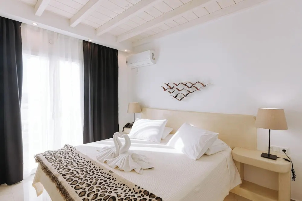 Naxian Emerald Hotel