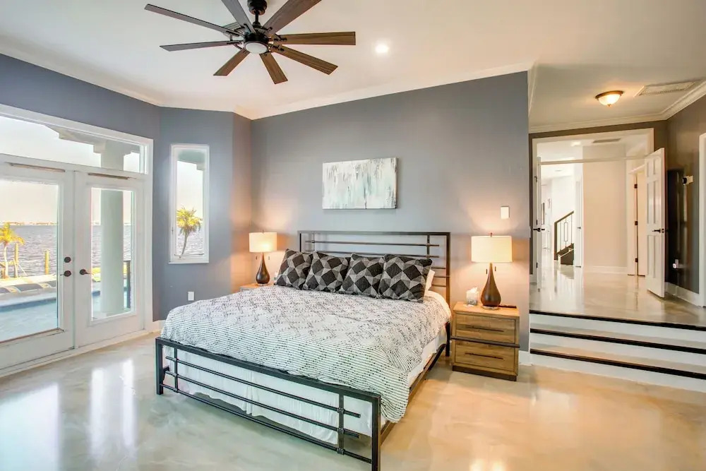 Riverfront Fort Myers Luxury Home w/ Heated Pool