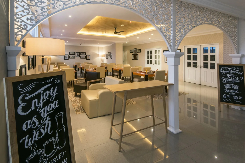 Yans House Hotel