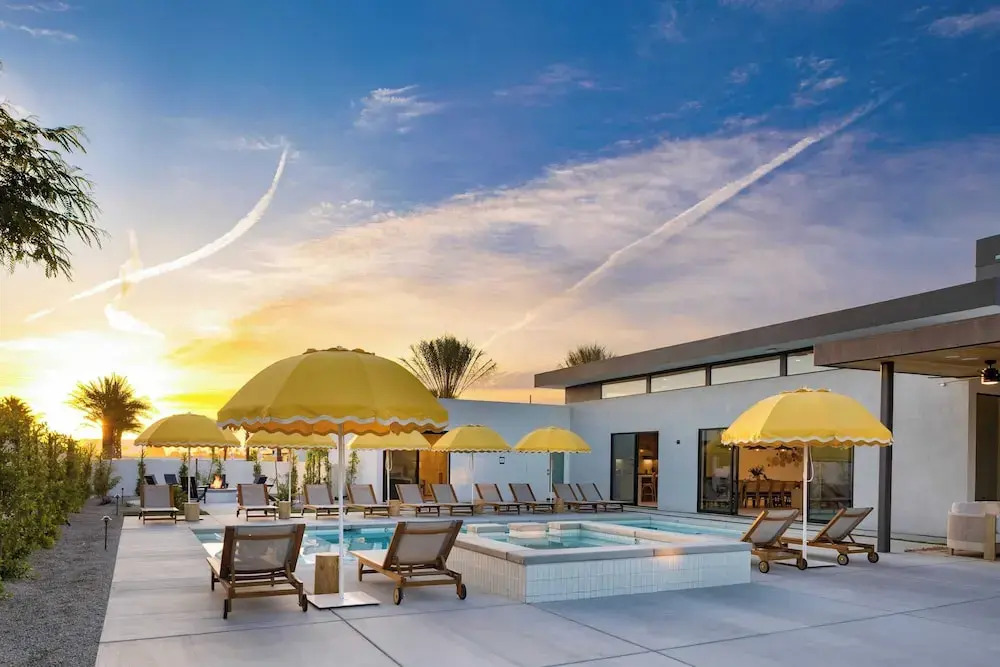 Sleeps 34 2 Villas Pool Pickleball Bocce Polo Villas Elara by AvantStay