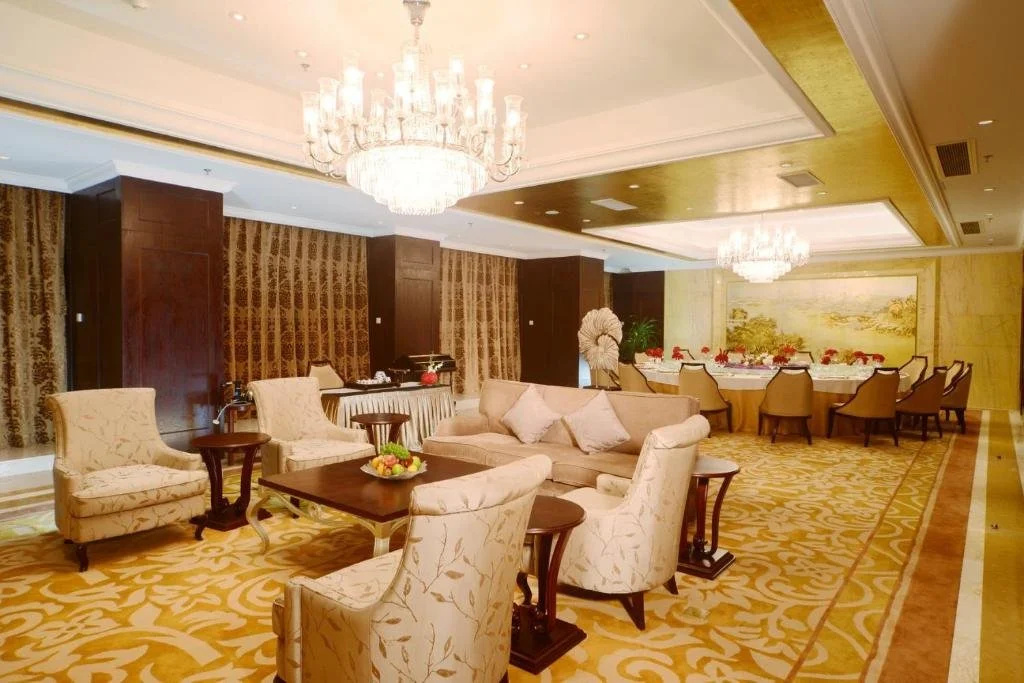 Star International Hotel