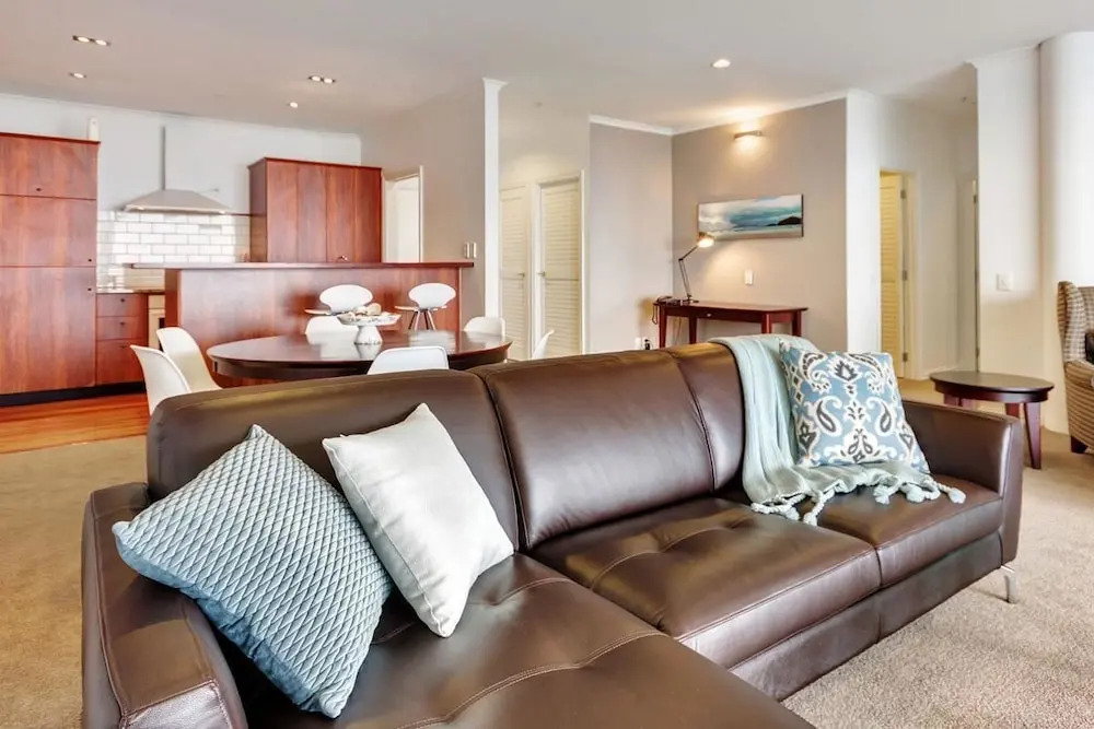 QV Stunning Waterfront Apartment - 378