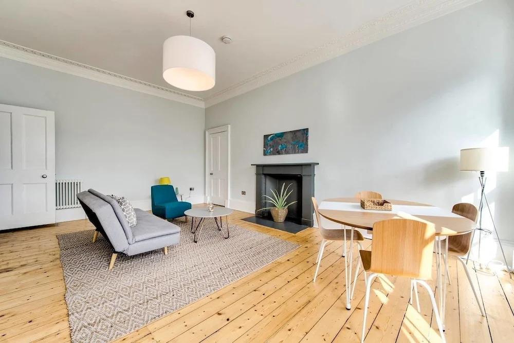 Luxury Georgian Apartment Heart Of The City Location