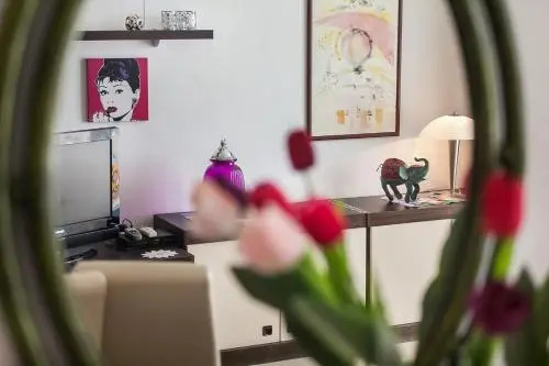 Apartment Jele Nice decorated apartment in city center of Makarska on the promenade accommodates 2 2 persons
