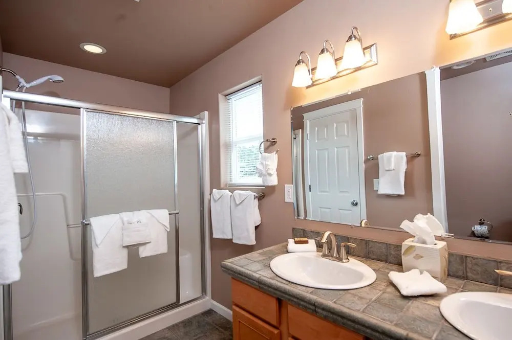 Serenity by the Sea - 3 Br Home
