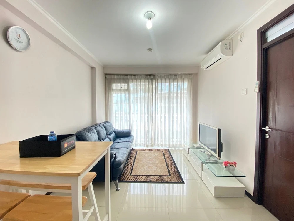 Spacious and Tranquil 2BR Apartment Gateway Pasteur By Travelio