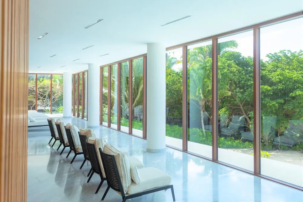 Condo Paradisus by Kivoya