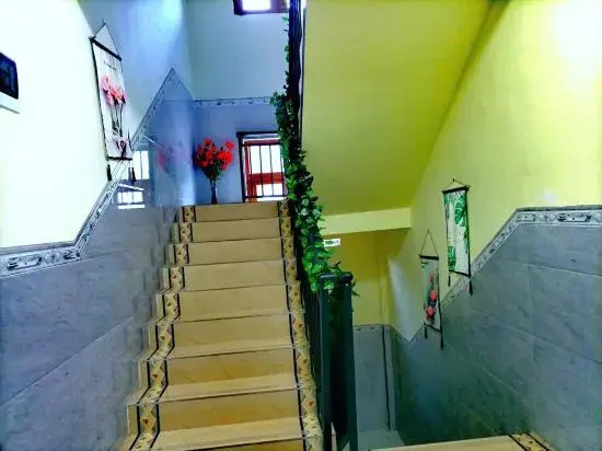 Libo Xiaoqikong Baijia Inn