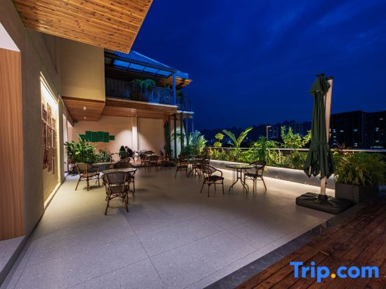 Jiangpan No.1 Starry 180° Ultra-Front Riverside View Luxury Resort Homestay (Libo Ancient Town)