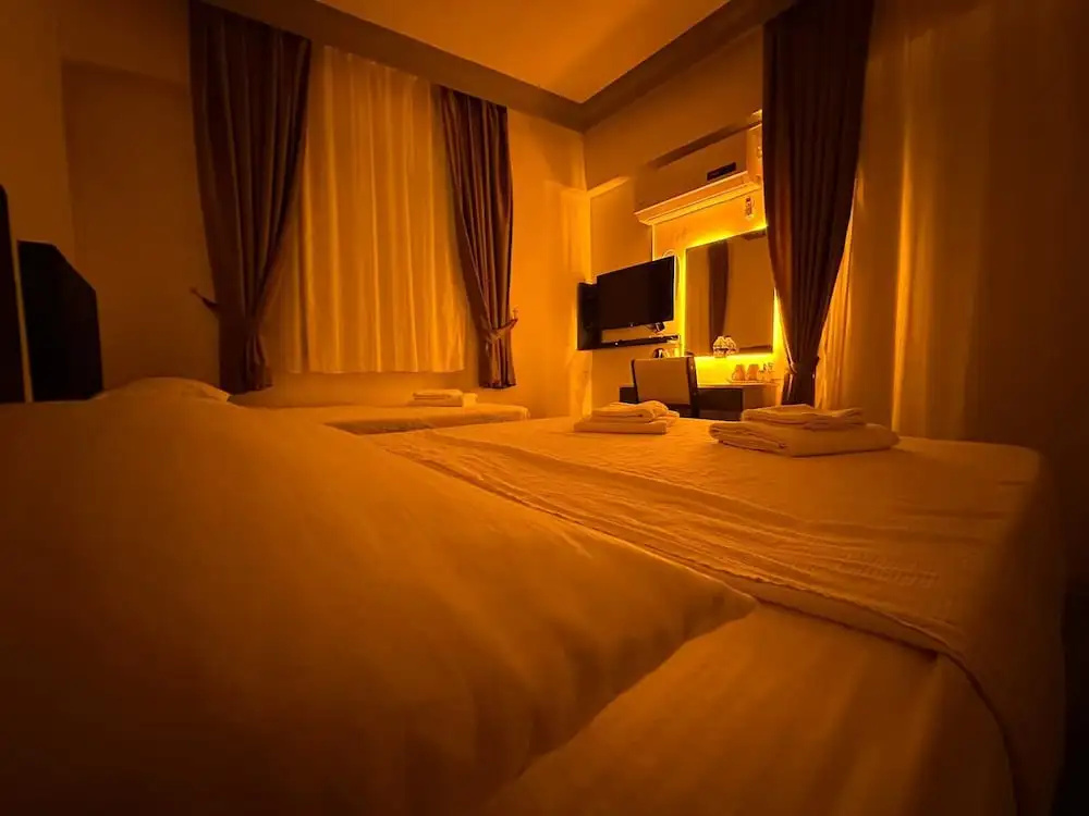 Ezel Group Hotel