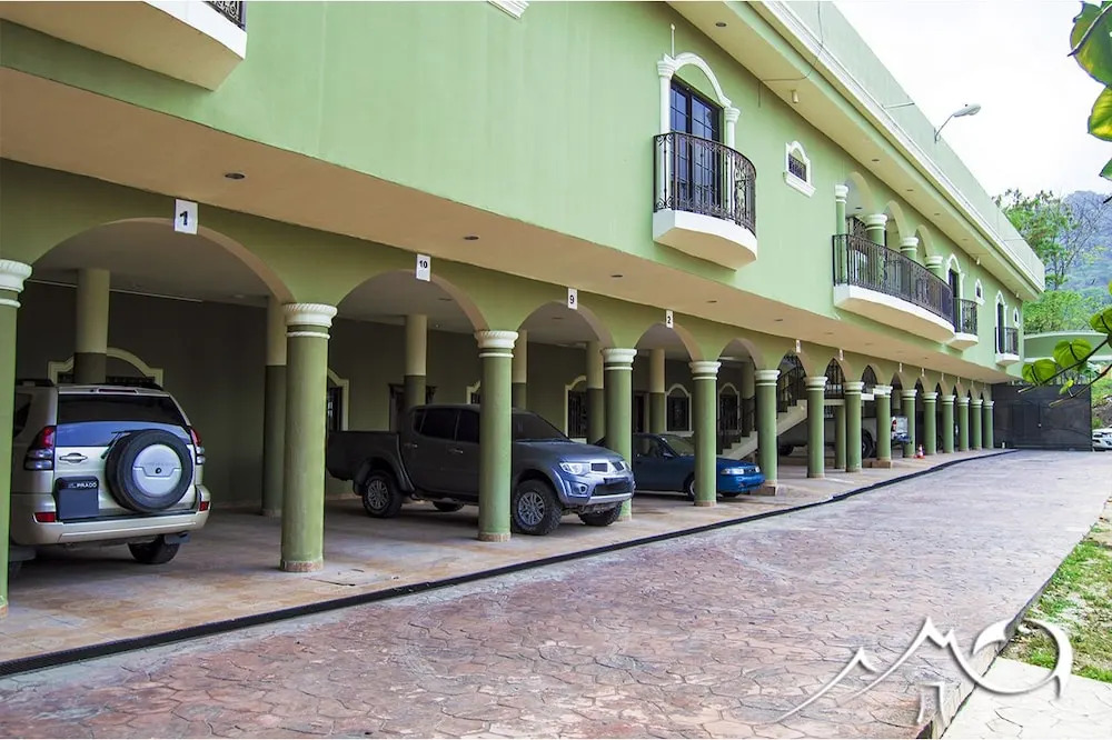 Aparthotel Portal del Merendon