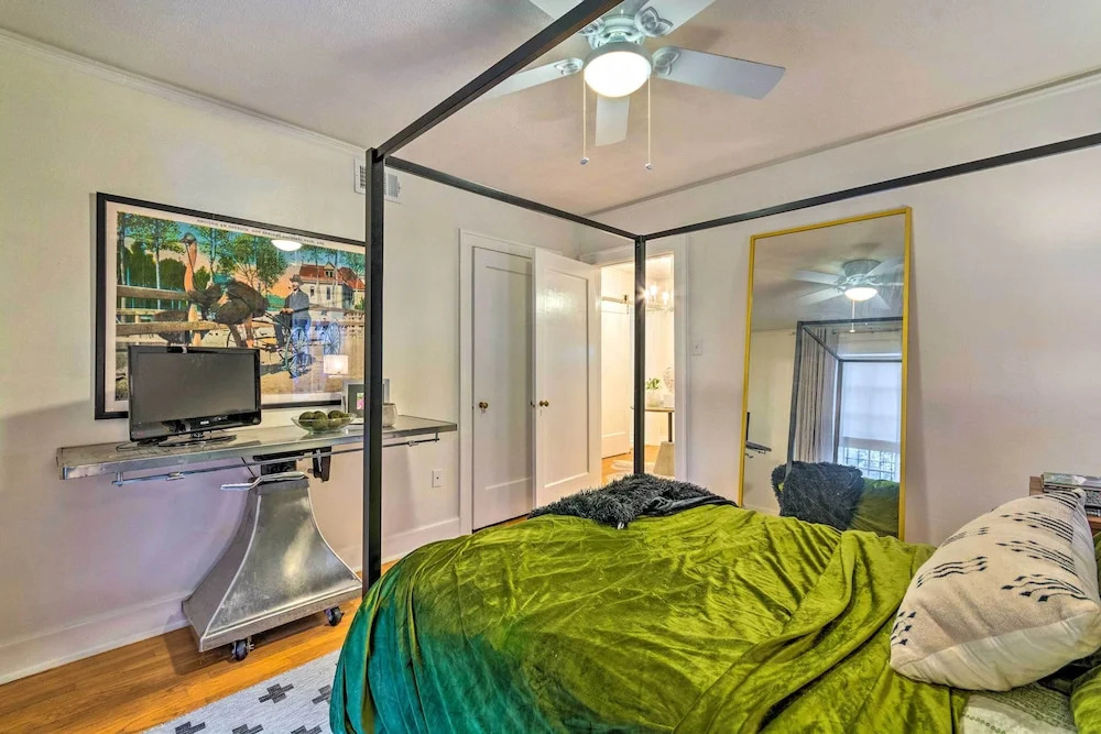 Charming Little Rock Condo: Walk to Downtown!