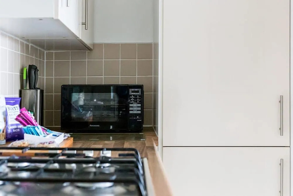 Sunnyside - Stylish Apartment Moments from Poole Quay