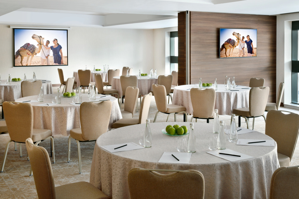 Mövenpick Hotel Apartments Downtown Dubai