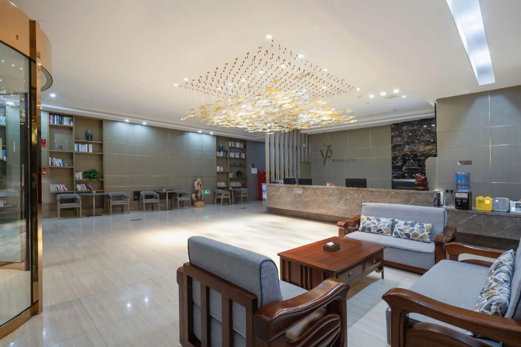 GYA Hotel (Tongxiang Century Avenue)