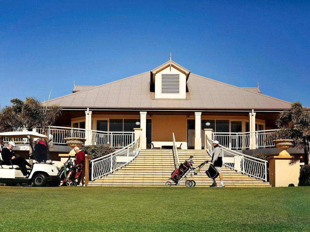 Harrington River Lodge