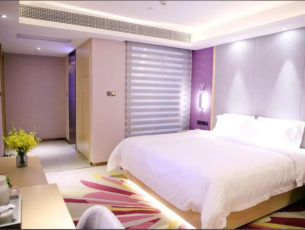Lavande Hotels Guangzhou Baiyun Avenue North Metro Station